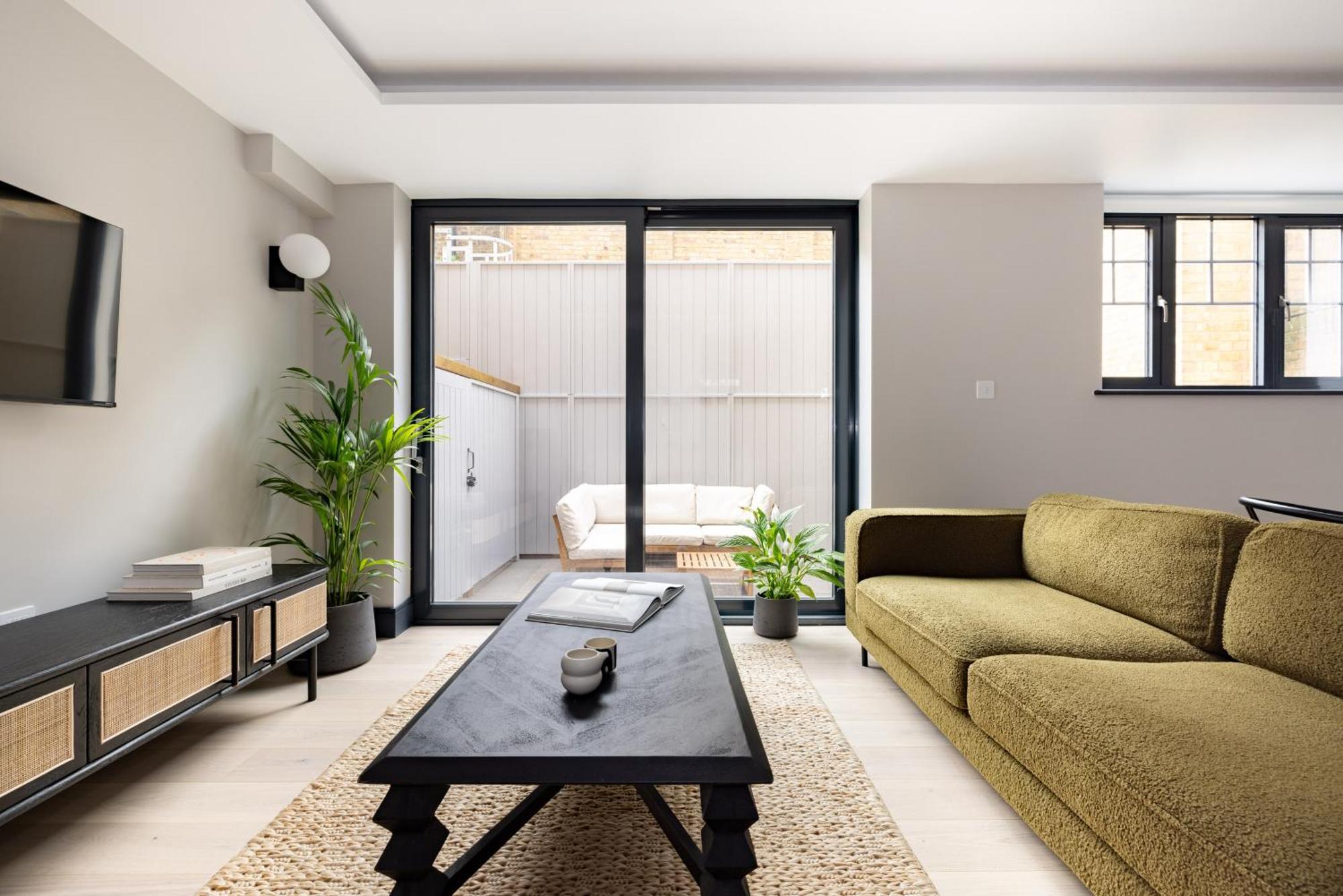 Covent Garden Apartments Лондон Екстериор снимка